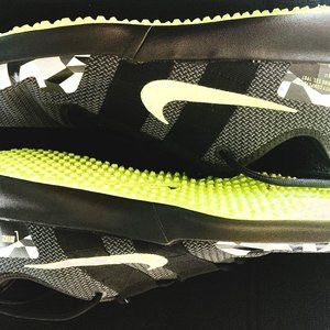 Nike Varsity Compete Trainer 2 Mens Size 11.5  Black Green AT1239-009